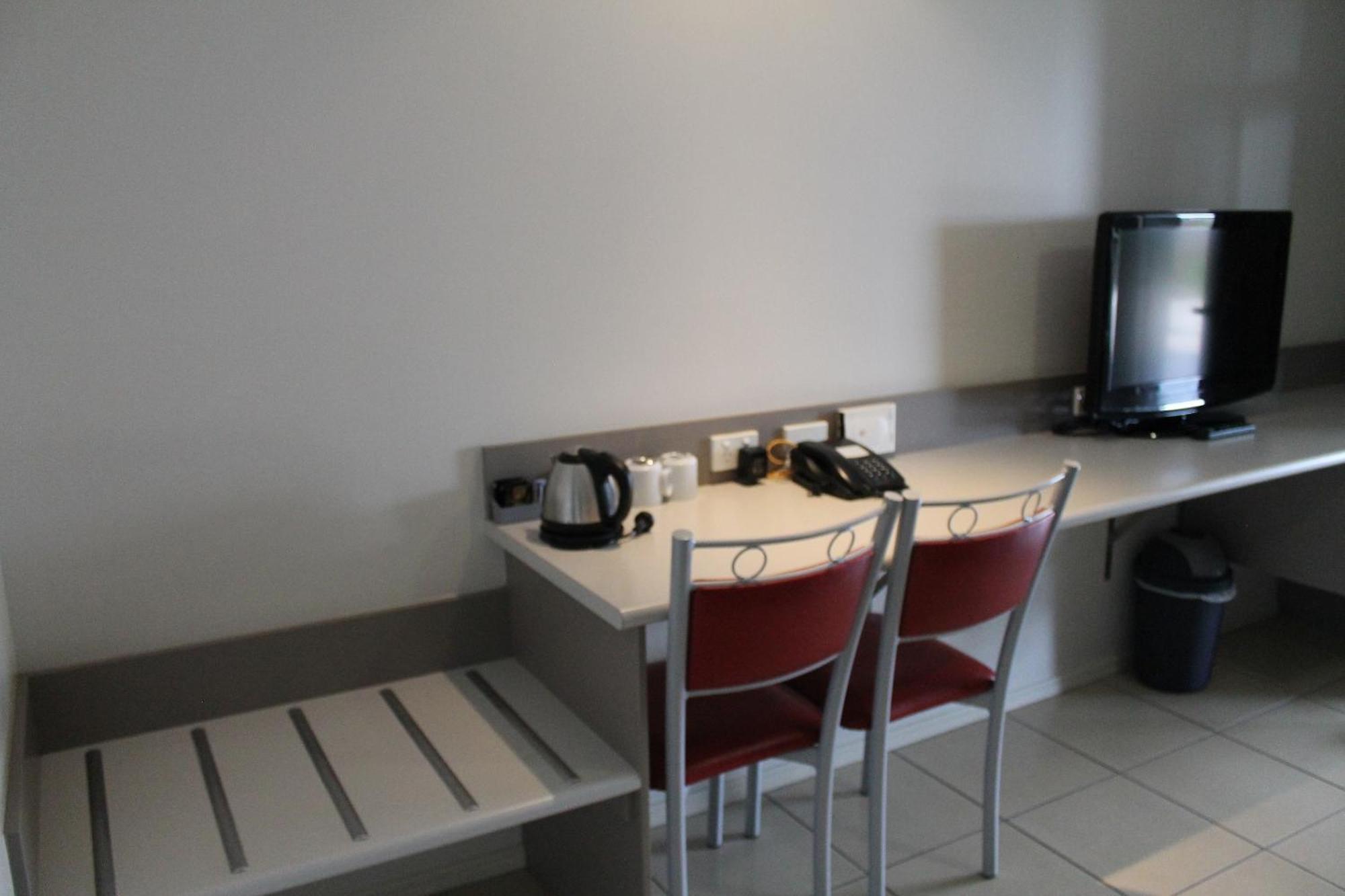 Blackwater Motor Inn Habitación foto